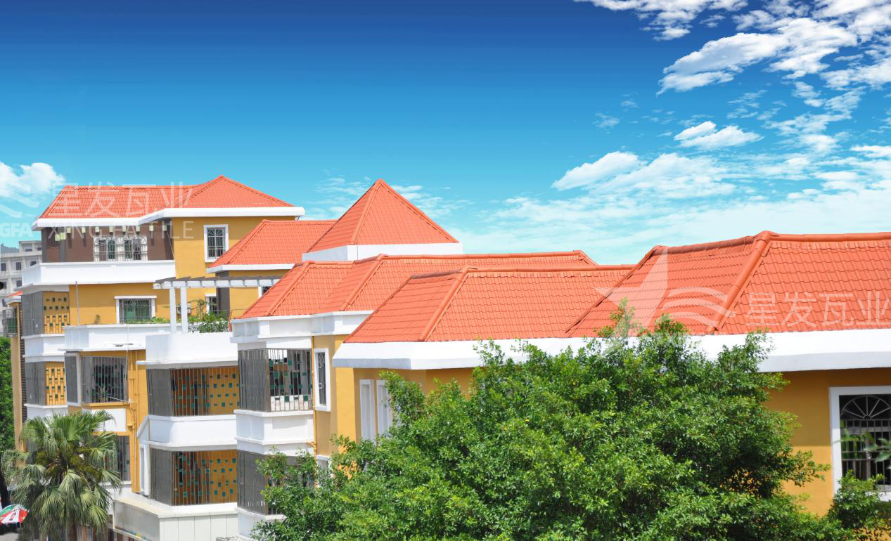 不要讓陽(yáng)光“毀容”你的屋頂，合成樹(shù)脂瓦告訴你如何防褪色