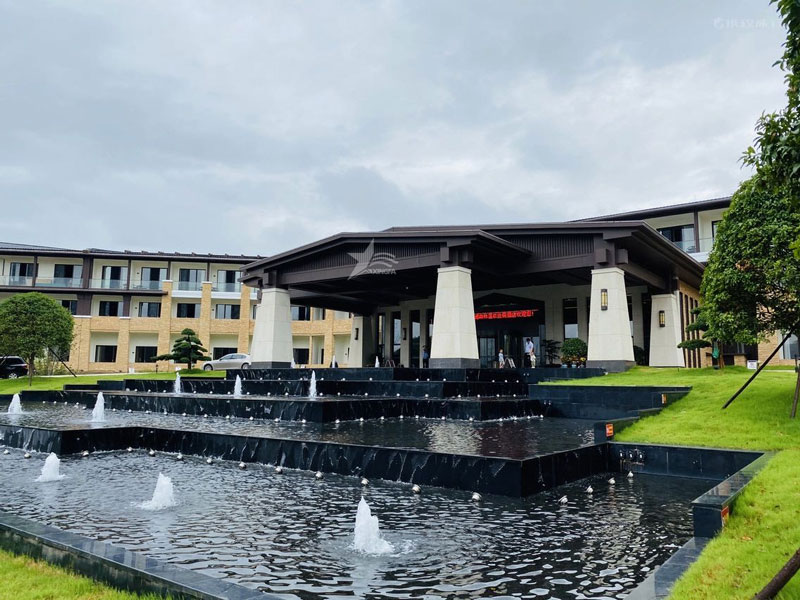 樹(shù)脂瓦越重越好嗎？衡量樹(shù)脂瓦好壞是要看樹(shù)脂瓦的重量嗎