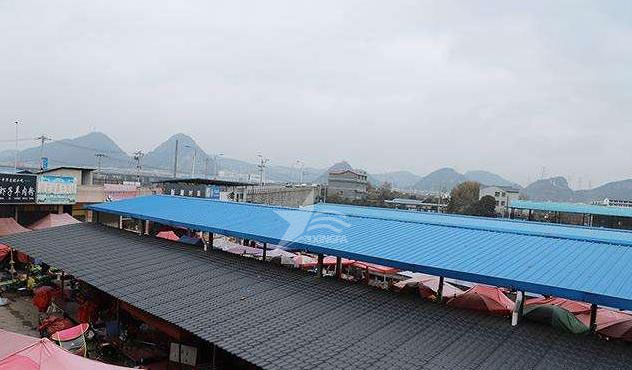 停車(chē)棚樹(shù)脂瓦，打造理想車(chē)棚的首選屋面建材