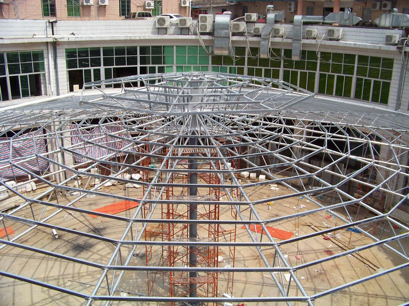 從頂至底：合成樹(shù)脂瓦安裝過(guò)程的詳細解析