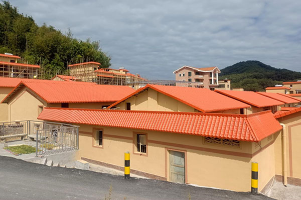 樹(shù)脂瓦的壽命，質(zhì)量與維護的秘密