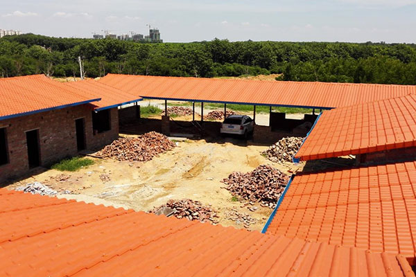 合成樹(shù)脂瓦安裝技巧：確保穩固耐久