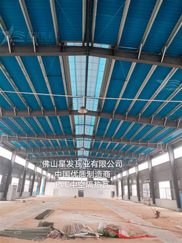 藍色白底防腐中空瓦 耐腐蝕塑鋼瓦 堅固耐用pvc瓦 apvc防火瓦 鋼結構廠(chǎng)房瓦 全國發(fā)貨